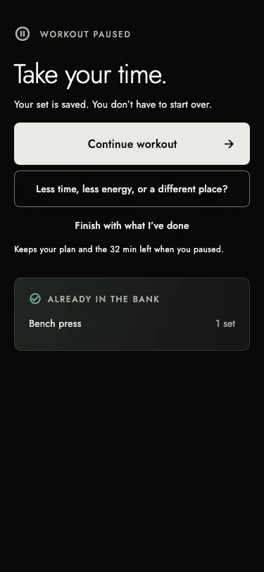 TimeboxLift paused workout with a saved set and options to return or finish.
